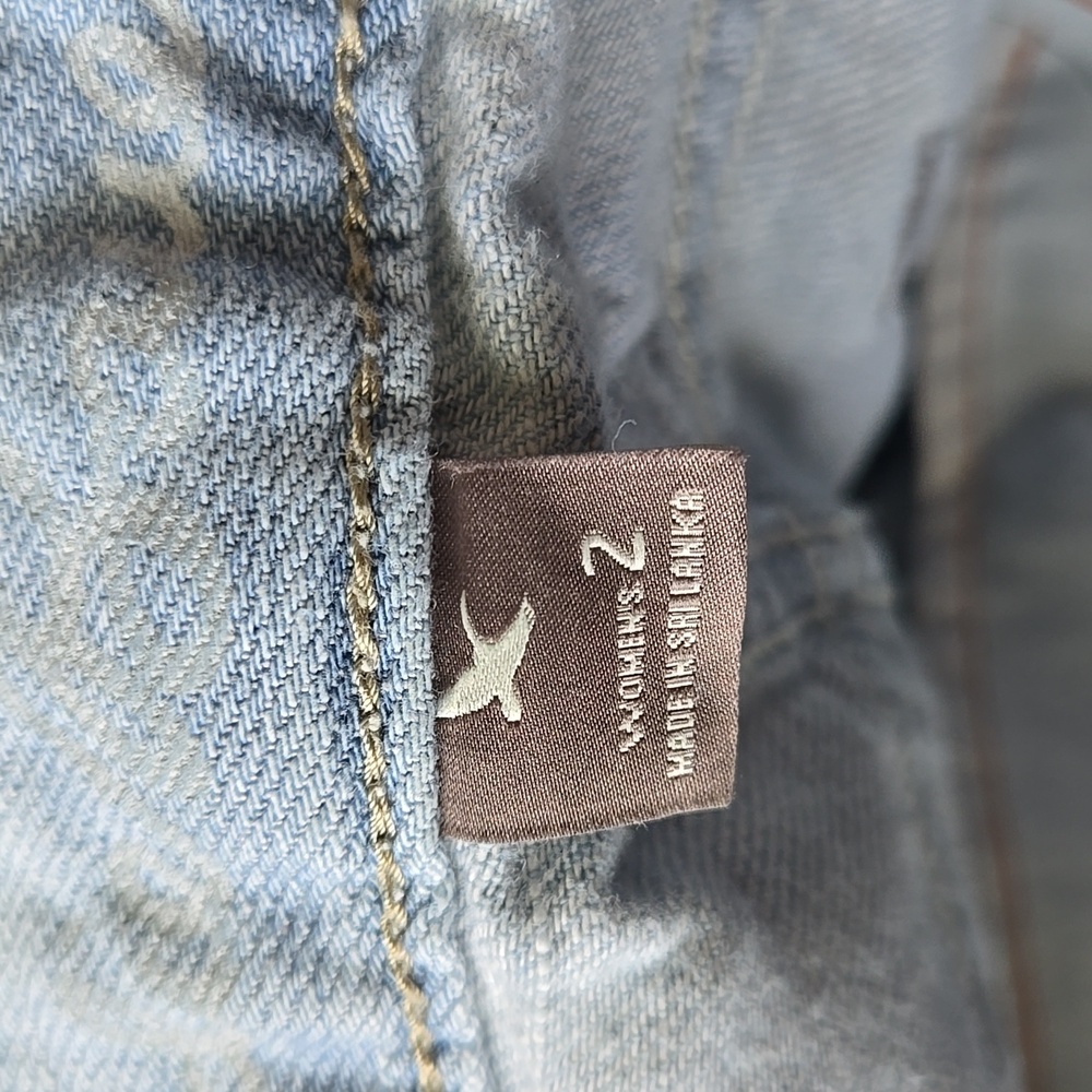 Eddie Bauer Blue Denim Jean Shorts 2 - Picture 5 of 8